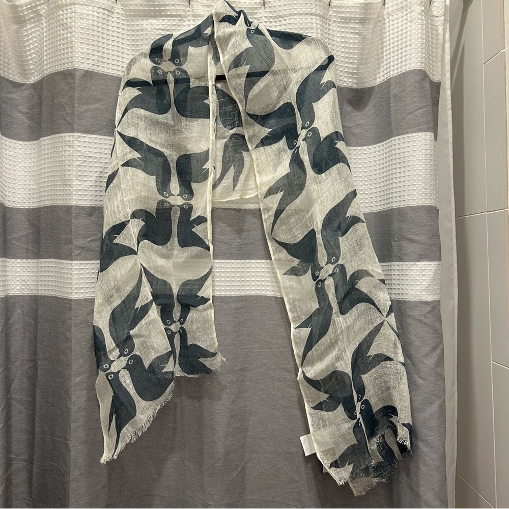 NWT Creative Co-Op Gauzy Linen Love Bird Print Scarf 70 Inch - Picture 6 of 8